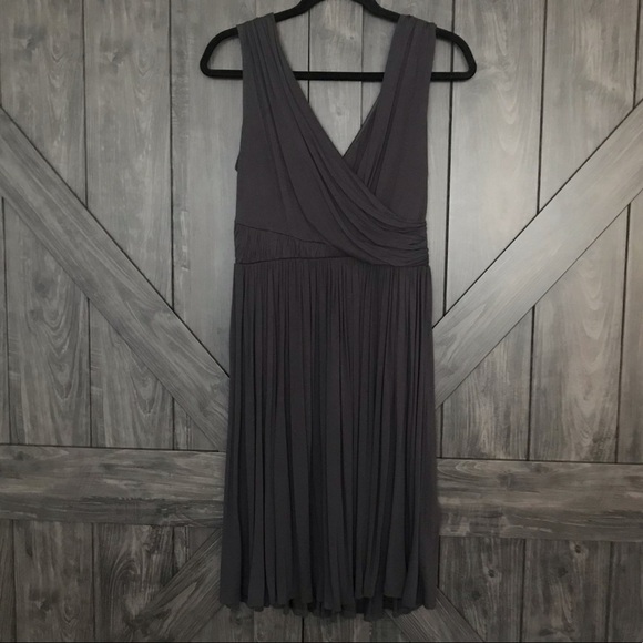 Víctor Alfaro Pleated Dress, Size Medium - Picture 2 of 5